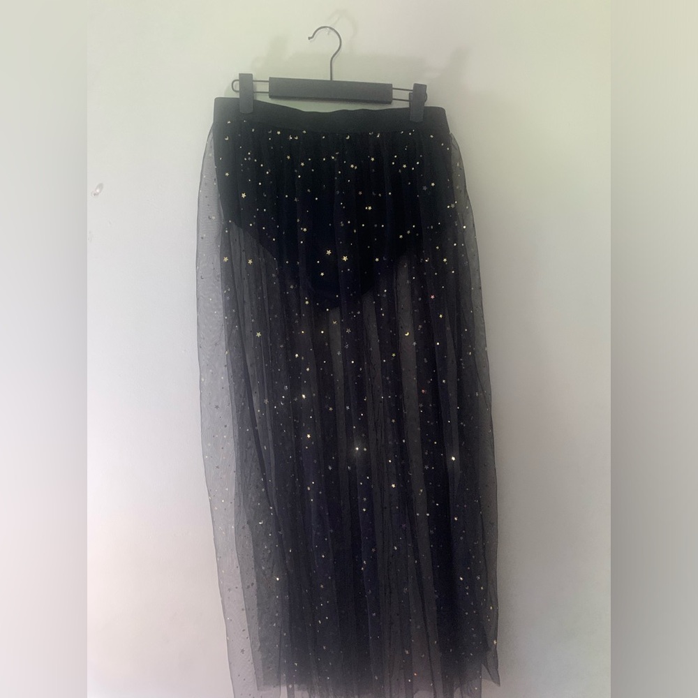 Elegant Black Tulle Skirt with Glitter Accents
